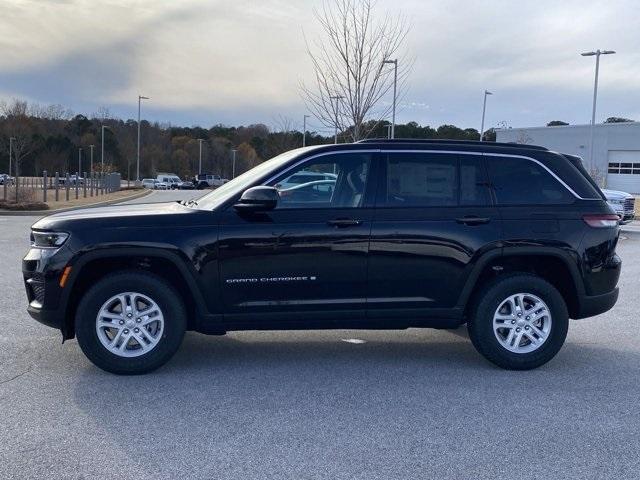 new 2025 Jeep Grand Cherokee car, priced at $35,925