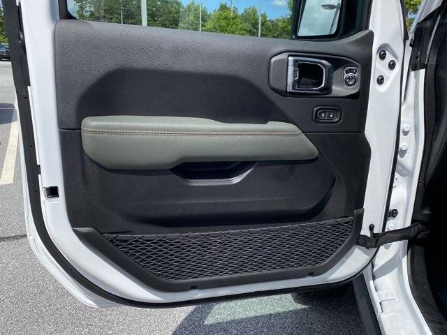 new 2025 Jeep Gladiator car, priced at $55,852