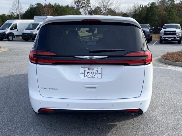 new 2025 Chrysler Pacifica car, priced at $42,420