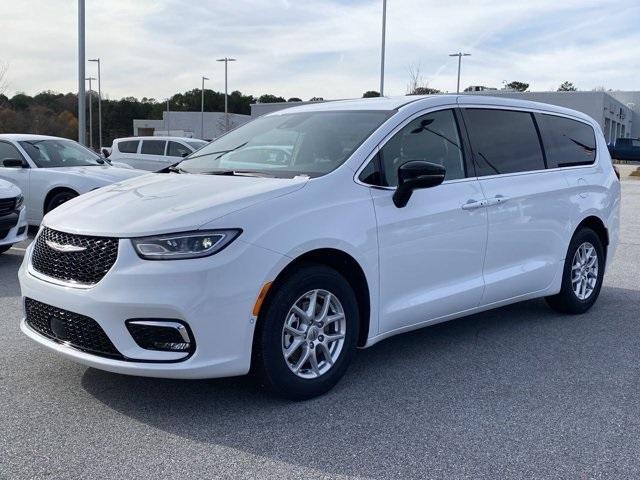 new 2025 Chrysler Pacifica car, priced at $42,420