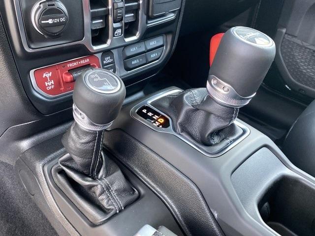 new 2025 Jeep Gladiator car, priced at $52,175