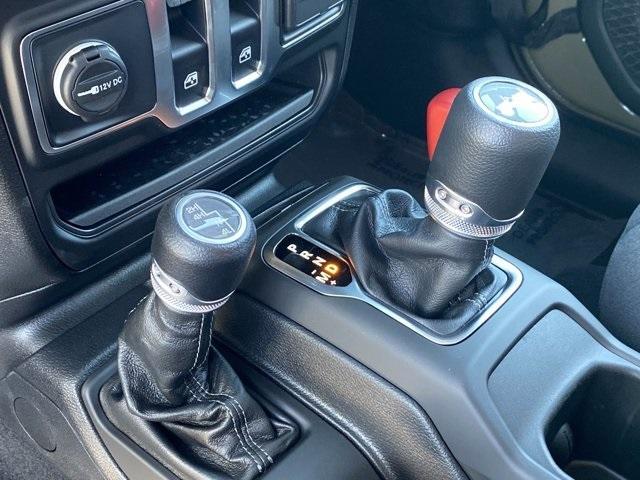 new 2025 Jeep Wrangler car, priced at $41,055