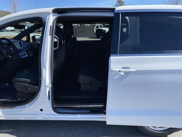 new 2025 Chrysler Voyager car, priced at $40,808