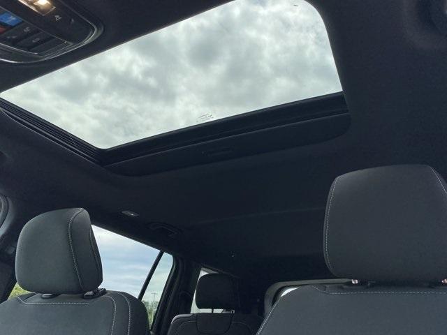 new 2025 Jeep Grand Cherokee L car, priced at $40,392