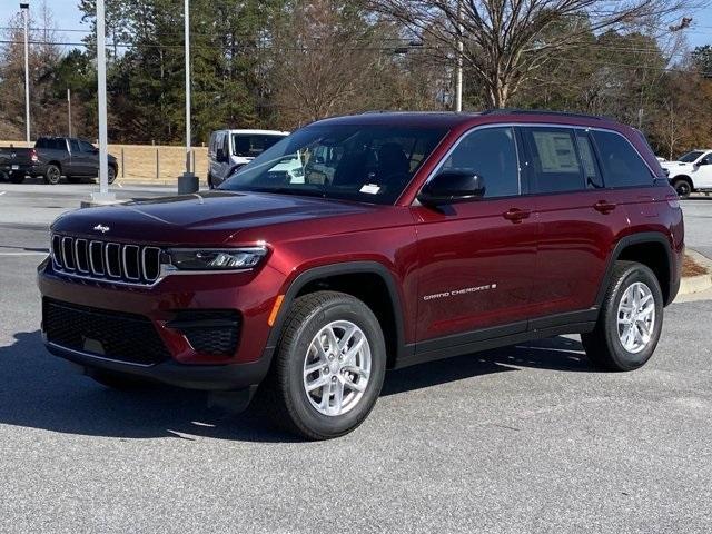 new 2025 Jeep Grand Cherokee car, priced at $38,470