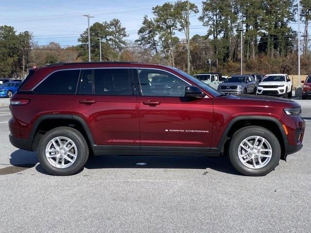 new 2025 Jeep Grand Cherokee car, priced at $38,470