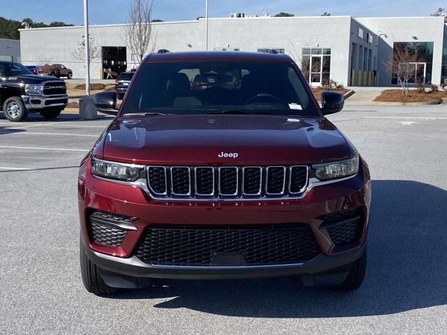 new 2025 Jeep Grand Cherokee car, priced at $38,470