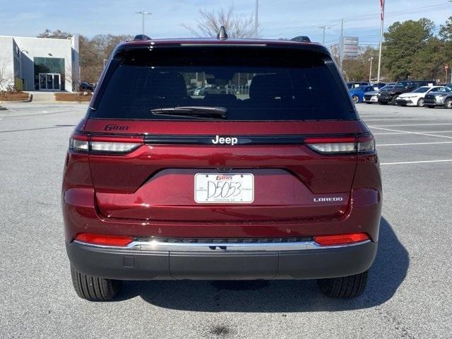 new 2025 Jeep Grand Cherokee car, priced at $38,470