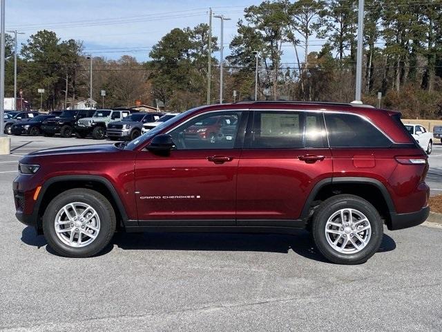 new 2025 Jeep Grand Cherokee car, priced at $38,470