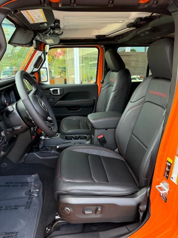 new 2025 Jeep Gladiator car, priced at $57,290