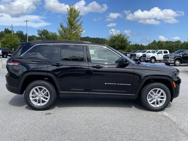 new 2025 Jeep Grand Cherokee car, priced at $38,962