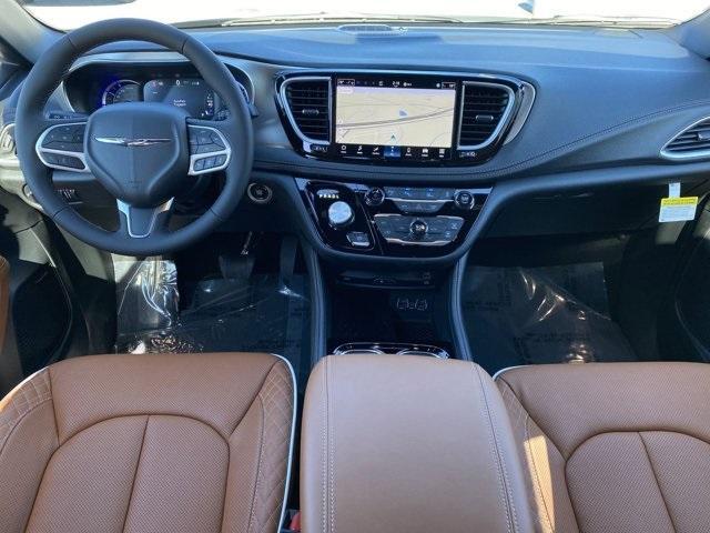 new 2025 Chrysler Pacifica Hybrid car, priced at $55,241