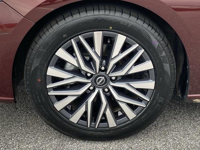 used 2023 Nissan Altima car, priced at $20,152
