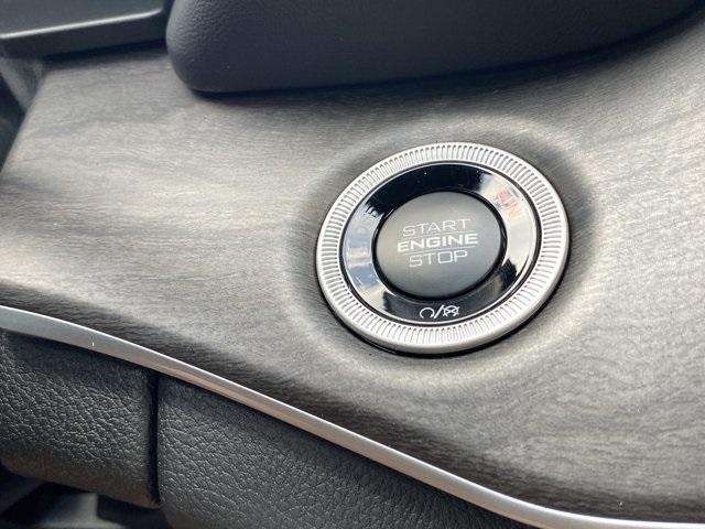 new 2025 Jeep Grand Cherokee L car, priced at $48,332