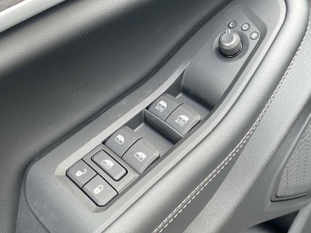 new 2025 Jeep Grand Cherokee L car, priced at $48,332
