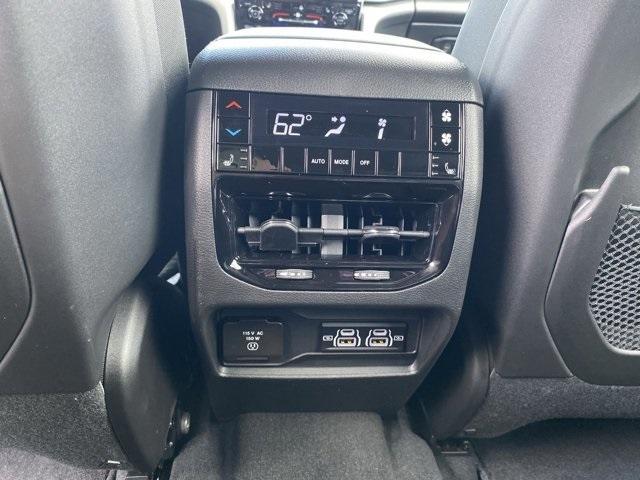 new 2025 Jeep Grand Cherokee L car, priced at $48,332