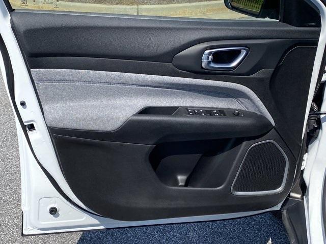 new 2025 Jeep Compass car, priced at $28,698