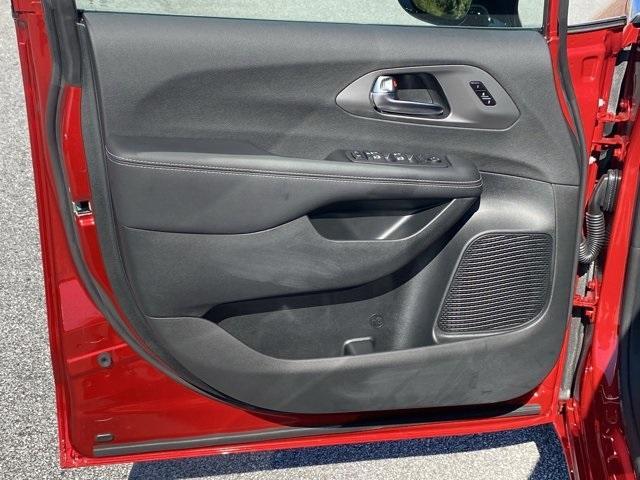 new 2026 Chrysler Pacifica car