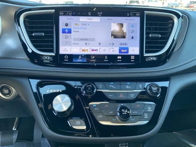 new 2026 Chrysler Pacifica car