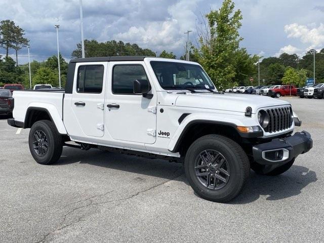 new 2024 Jeep Gladiator car, priced at $46,218