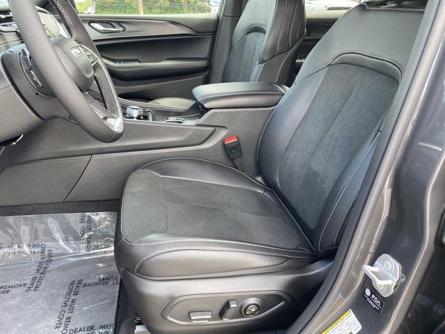 new 2025 Jeep Grand Cherokee L car, priced at $44,606