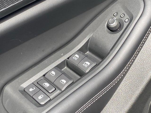 new 2025 Jeep Grand Cherokee car, priced at $38,962