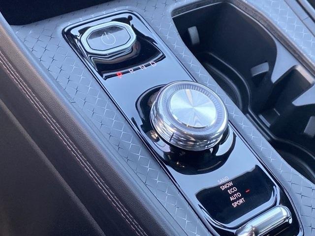 new 2025 Jeep Wagoneer S car, priced at $58,027
