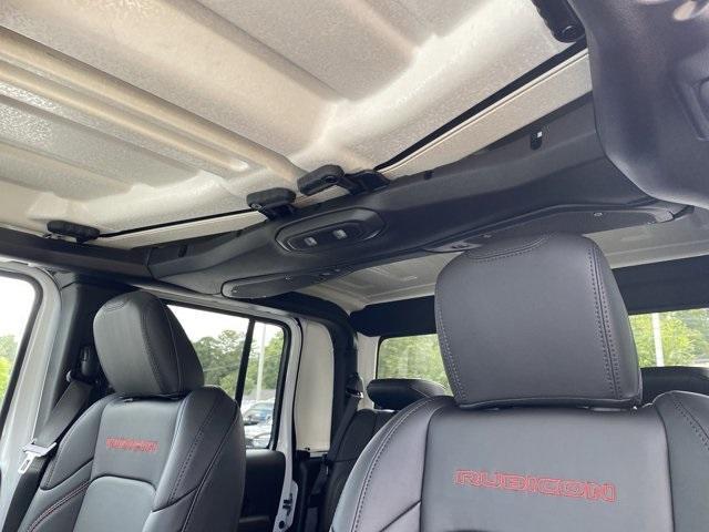 new 2025 Jeep Gladiator car, priced at $51,580