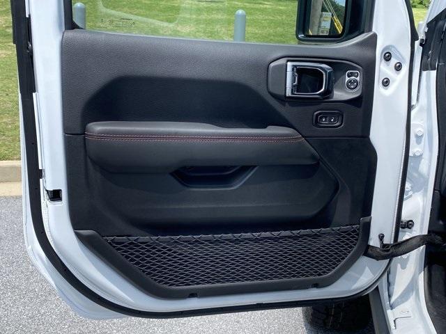 new 2025 Jeep Gladiator car, priced at $51,580
