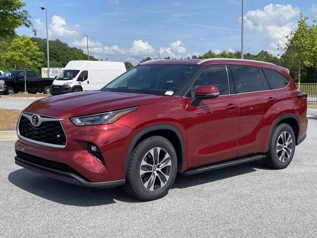 used 2022 Toyota Highlander car, priced at $35,819