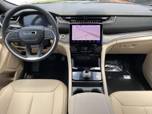 new 2025 Jeep Grand Cherokee car, priced at $46,616