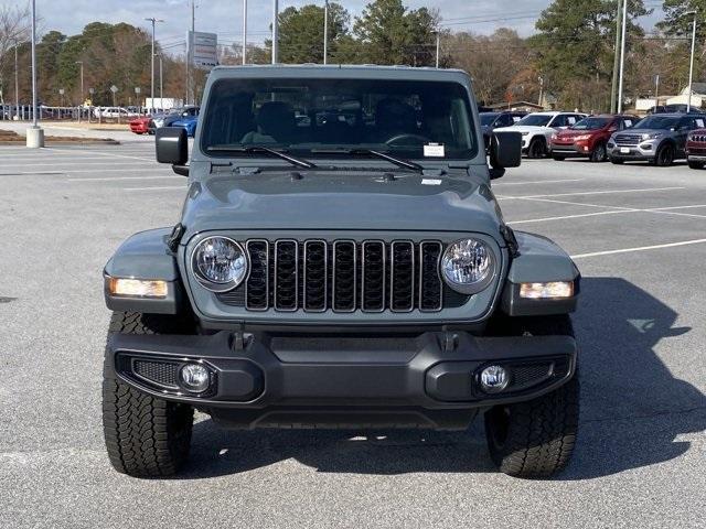 new 2025 Jeep Gladiator car, priced at $40,885