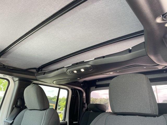 new 2025 Jeep Gladiator car, priced at $40,718