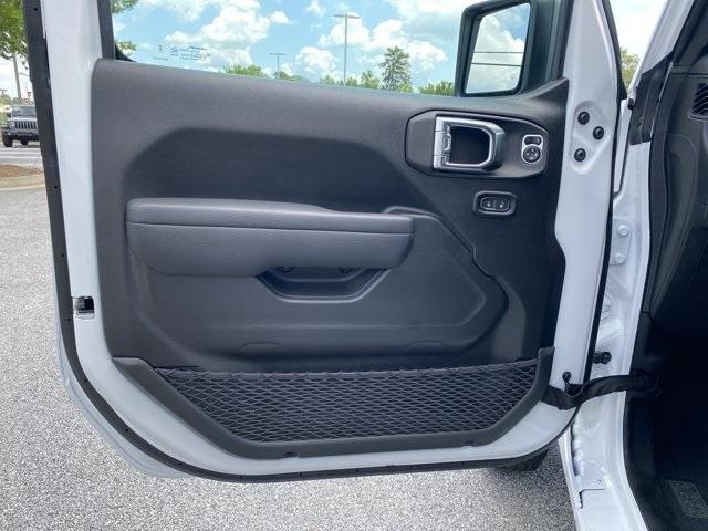 new 2025 Jeep Gladiator car, priced at $40,718