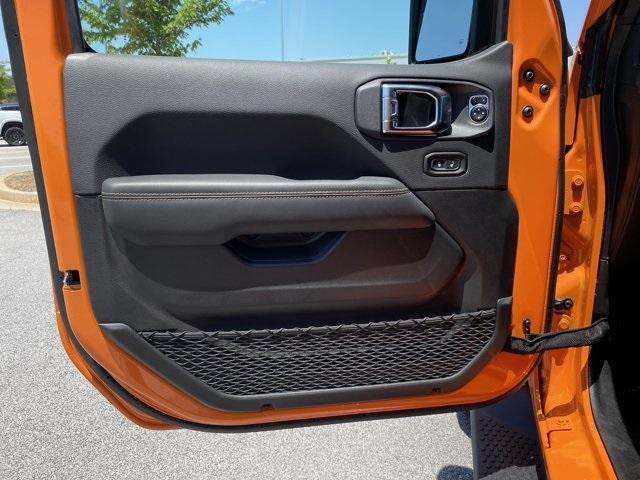 new 2025 Jeep Wrangler car, priced at $59,117