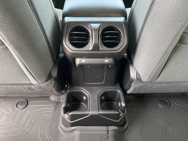 new 2025 Jeep Wrangler car, priced at $47,194