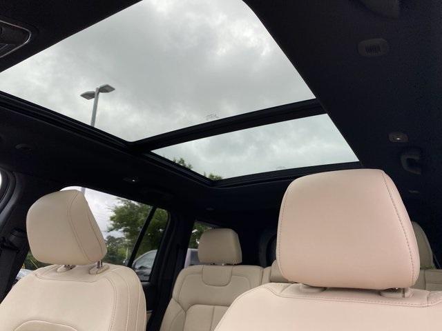 new 2025 Jeep Grand Cherokee car, priced at $46,021