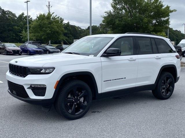 new 2025 Jeep Grand Cherokee car, priced at $46,021