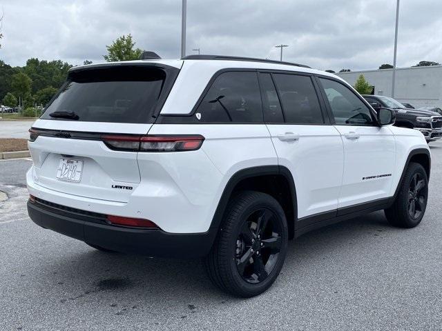new 2025 Jeep Grand Cherokee car, priced at $46,021