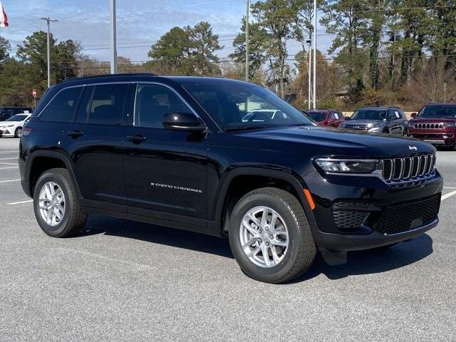 new 2025 Jeep Grand Cherokee car, priced at $38,470