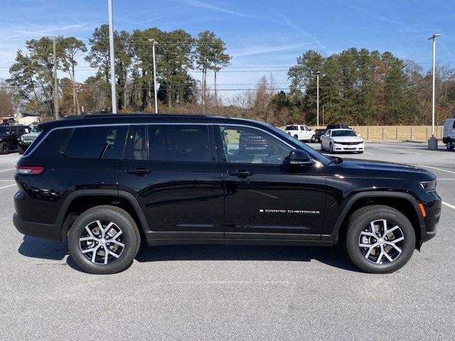 new 2025 Jeep Grand Cherokee L car, priced at $45,795