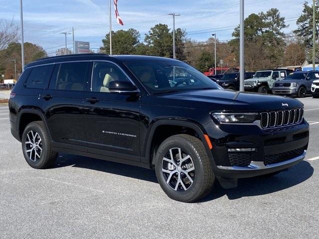 new 2025 Jeep Grand Cherokee L car, priced at $45,795