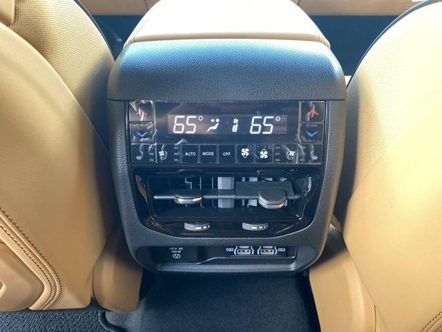 new 2025 Jeep Grand Cherokee car, priced at $65,454