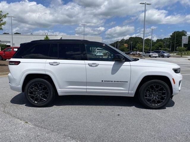 new 2025 Jeep Grand Cherokee car, priced at $65,454