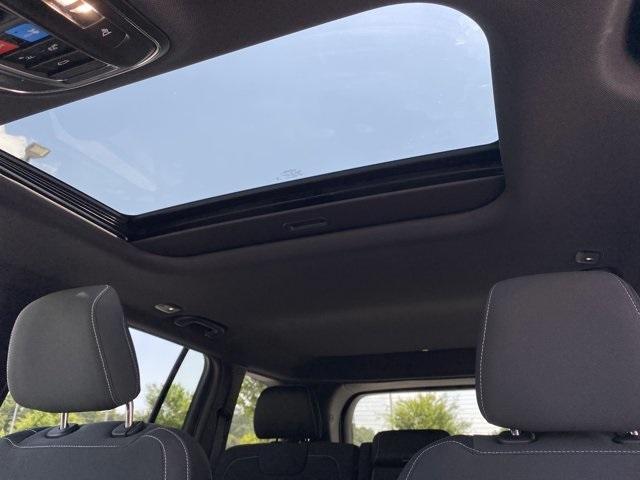 new 2025 Jeep Grand Cherokee car, priced at $40,427