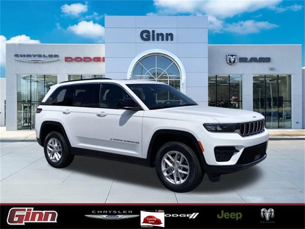 new 2025 Jeep Grand Cherokee car, priced at $40,427