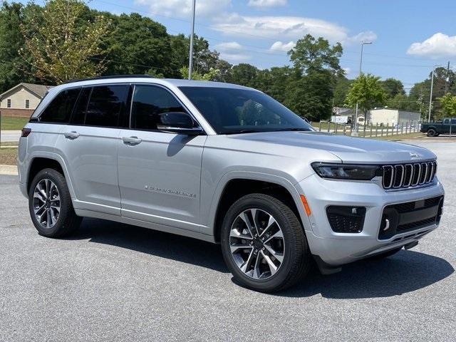 used 2024 Jeep Grand Cherokee car, priced at $49,717