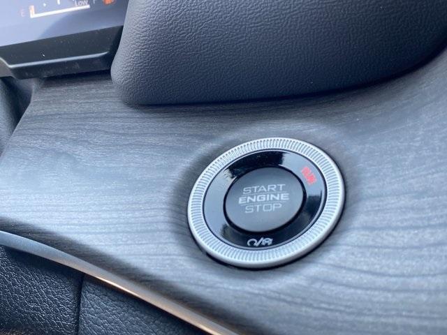 new 2025 Jeep Grand Cherokee L car, priced at $48,382