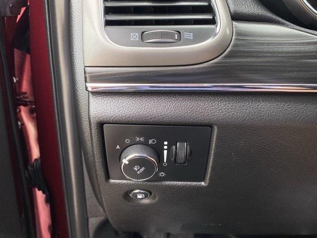 used 2021 Jeep Grand Cherokee car, priced at $23,552