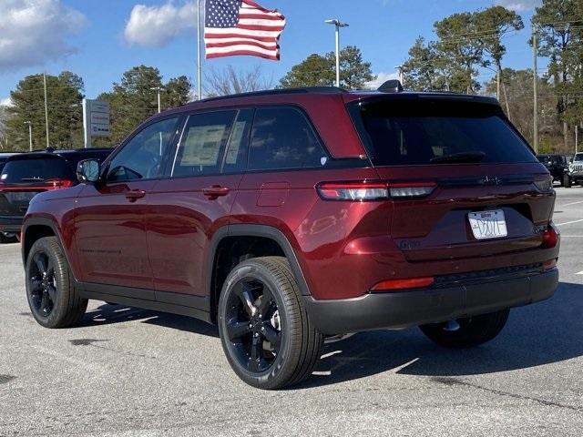 new 2025 Jeep Grand Cherokee car, priced at $49,805